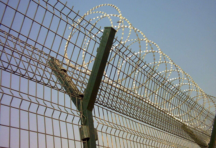 Y Post Razor Wire High Security Fencing
